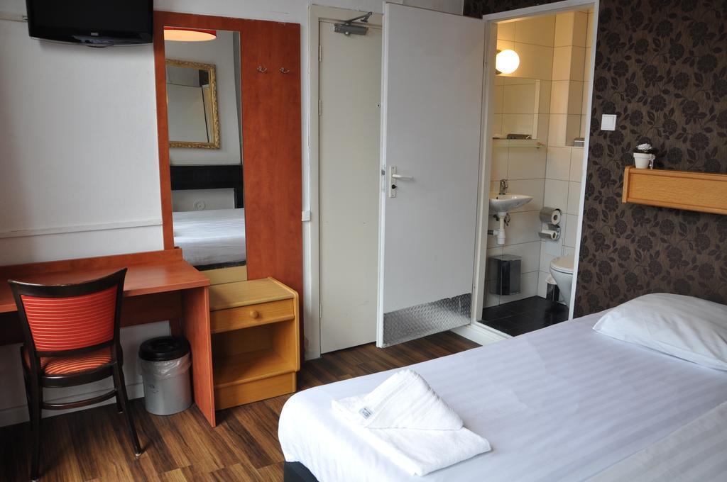 Hotel Amsterdam Inn Room photo