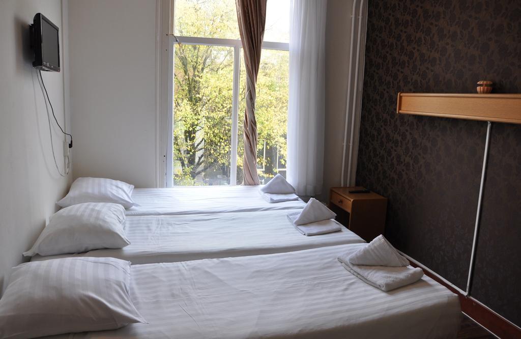 Hotel Amsterdam Inn Room photo
